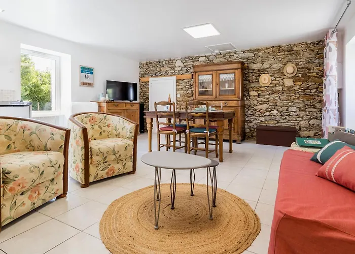 Fermette Rénovée Avec Jardin Privatif Et Wifi à 12km Des Plages - Fr-1-306-1257 Сasa de vacaciones *